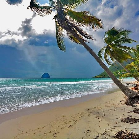 Malilia Beach A Sainte-Anne - Wifi -5 Min A Pied De La Plage Exterior photo