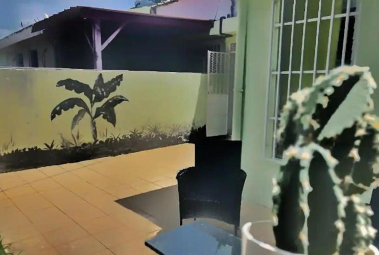 Malilia Beach A Sainte-Anne - Wifi -5 Min A Pied De La Plage Exterior photo